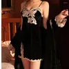 Damen-Nachtwäsche Roben Frauen Flanell Schwarz Sexy Bequeme Spitze Design Haus Robe Gürtel Halbarm Bademantel Koreanischer Stil Femininer Pyjama