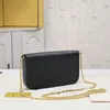 2023 Boutique Diseño de piel de vaca Cartera incorporada Bolso bandolera de un hombro para mujer Nuevo Estilo clásico pequeño con solapa Marca popular de moda y ocio en Europa y América