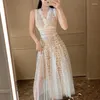 Casual Dresses Runway Luxury Vintage Lace Embroidered Mesh Dress 2023 Summer Women V-Neck Sleeveless High Waist Party Midi
