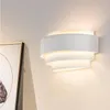 Vägglampa vit inomhus ljus metall sconce för hemmabio trappa källare sovrum