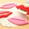 실용적인 다기능 창조적 인 빨간 입술 치약 디스펜서 밀봉 클립 껍질 홈 욕실 도구