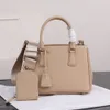 2023 High köpte butik Premium Cowhide Women's Bag with Key Silver Coin Liten Bag Deluxe Grey Blue Pink Style One Shoulder Oblique Handheld Designer Brand Style Style