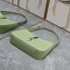 Le feu de cette année pour exploser le sac sous les bras, le contour du corps du sac et concis, en trois dimensions, semble solide mais pas trop pointu nouveau design de la boucle de l'emballage enfichable