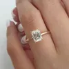 Bandringar Sicgem Anpassad S925 9K 14K 18K D Color Loose Emerald Cut Moissanite Ring för födelsedagsjubileumsengagemang Bröllop