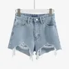 Shorts femininos de moda coreana de verão curto buraco de cintura alta jeans fêmeas construir uma palavra rasgada calças de rua de rua 230715