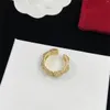 Valentino Femme ouvrant avec des pierres latérales anneaux Vlogo Bracelet en métal Designer or lettre V bijoux de luxe femmes bague de mariage 456645