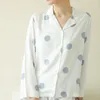 Damen-Nachtwäsche, Viskose, lange Ärmel, Umlegekragen, blauer Punkt, weiße Pyjama-Sets, Hosen, lockerer Frühlings-Herbst-Pyjama