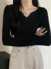 Suéteres femininos de manga comprida pulôver de malha com decote em V com pequeno terno dentro do suéter preto justo tops moda malhas femininas