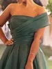 2023 Vestidos de Noite Sexy Usam Um Ombro Verde Esmeralda Organza Lateral Dividir Uma Linha Vestidos de Baile Ocasião Especial Até o Chão Zíper nas Costas