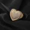 Pendanthalsband lyxiga Moissanite Iced Out Gold Big Heart Ring 925 Silver Hip Hop 18K Gold Silver Plated Women Heart Rings