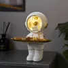 AshTrays Creative Astronaut Staty Storage Tray Nordic Home Decor Desk Storage Astronaut Figur Livsrum Nyckel Lagringsdekor x0627