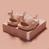 Chinelos Summer Cute Dinossauro Chinelos Ao Ar Livre Interior Sapatos Sola Macia Antiderrapante Engraçado Slides Pais Filhos Casa Calçados de Chão 230715