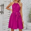 Vestidos casuais Minivestido plissado da moda para o verão Curva Apresentando elegante decote frente única feminino