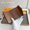 مصممون جديدون من أعلى الجودة عالية الجودة محفظة بطاقة منقوشة على طراز Luxurys Mens Wallet Women Wallet Wallet Hight Luxurys Wallet With Box AAAAA