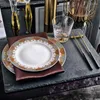 Tallrikar Eecamail Modern Geometric Cutrow Set Luxury Table Seary European Creative Western Plate Avancerad anpassning Hög Ben Kina