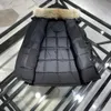 Kış Erkek Moda Tasarımcısı Aşağı Ceket Gerçek Kurt Kürklü Kürk Kalınlaştırıcı Sıcak Spor Palto Rüzgar Geçirmez Su Geçirmez Parker Katlar Erkek Ceketler Şık Klasik Parkas 98fz