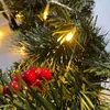 Dekorativa blommor Jul LED -ljus konstgjorda tallnålar bär kottar för utomhus trädgårdsgård dörr väggdekor