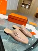 Meias pantufas femininas Sapatos de grife de luxo chinelo sandália Mink chinelos candy color series versão de nível superior superfície de pele de vison forro de pele de carneiro couro genuíno