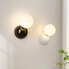 ウォールランプベッドルームベッドサイドの北欧のカラフルな照明器具の廊下のためのモダンなガラスボールライトコリドー