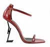 Diseñador Clásico de alta calidad Tacones de aguja Sandalias Moda Tacón Zapatos de mujer Zapato de vestir Zapato de mujer con caja
