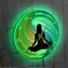 Orologi da parete Fuoco e acqua Yin Yang Segno luminoso a LED Orologio luminoso Studio di yoga Zen Decor Mediazione Posizione del loto Incandescente