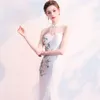 Vêtements ethniques Style chinois femmes broderie fleur sirène robe Slim Sexy haute Split soirée Cheongsam blanc demoiselle d'honneur 239O