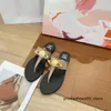 2023 Fashion Women's Shoes Summer New Design Flip-Flops Женская модная роскошная бренда повседневная плоская пляжная сандалии Mosc Mosc