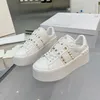 2023 Casual Designers Shoe Famous Włoch marka Amore One Stud Low Sneakers Open Skate But Casual Shoe Mężczyźni Kobiety Niski łydki cielęcy Dhgate Sports Treners