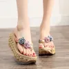 Slippers 7 CM Hoge Hak Vrouwen Wedge Antislip Outdoor Slipper Zomer Strand Schoenen Vrouwelijke Bloemen Flip-Flop Bohemian String Bead Lady Sandalen L230725