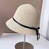 Szerokie brzegowe czapki Korea mody kapelusz damski 2023 Summer Elegancki krem ​​słomy słomy słońce dla kobiet designerka plażowa