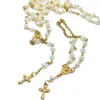 ペンダントネックレスゴールドカラーローズロザリオネックレスフラワークロスビーズ女性宗教カトリックキリスト教祈りの宝石