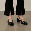 Sapatos sociais BCEBYL Moda de verão Sandálias de dedo quadrado com strass Sexy elegante Banquete Festa Casamento Salto alto para mulheres
