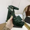 Women Luxurys Designer High Heels Shoes 12.5cm لامعة من الجلد الأسود الأسود الأزياء الوردي الأزياء الفاخرة الحفلات الزفاف الحفلات ذات الكعب العالي مع صندوق