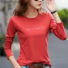 Kvinnors stickor Tees Letter Brodery 2023 Autumn Cotton T-Shirt Spring Women's Long Sleeve Casual Red T-shirt mode O-hals Blue Gul Simple Top Z230717