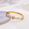 Bangle Luxe Klassiek Forever Love Hart Armbanden Mooi Zirkonia Roestvast staal Bruiloft Voor Dames Feest Sieraden Lahja