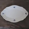Juegos de vajilla Plato de cerámica de golondrina pintado a mano Retro Flying Postre Cake Platos y platos de alivio de Vinatge japonés