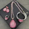 Conjuntos de joias de casamento Natural rosa mineral broto conjunto de joias de cristal atmosfera de alta qualidade colar de banquete de personalidade de couro moda feminina 230717