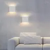 Vägglampor moderna 5w 10w upp ner LED -lampan enkel fyrkantig yta monterad järnljus inomhus sovrum sovrum dekor belysning fixturer