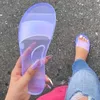 Terlik Fabrika Şeffaf Sandals Kadın Jöle Ayakkabı Yaz Şeker Renk Terlikleri Dışında Plaj Ayakkabıları Sıradan Slaytlar Düz Ayakkabı Kadın L230717