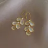 Orecchini pendenti Fashion Vintage Opal Stone Flower Drop per le donne Carino Micro pavé Statement Waterdrop Pendientes Jewelry