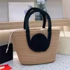 RAFIA Bolsos de hombro de paja Diseñador Trendy Luxurys Marcas Bolsos con letras doradas para mujer Damas Verano Moda informal Vacaciones en la playa