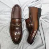 Mocassini da uomo con nappe in vera pelle Comodi slip on Scarpe eleganti da ufficio per matrimonio da uomo Scarpe casual da esterno con bottoni in metallo