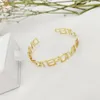 Bracelet LUER personnalisé lettre bracelet/bracelets personnalisés avec nom/hommes femmes en acier inoxydable lettres bijoux cadeau pour ami 230716