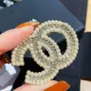 20style Luxury Designer Brand Letter Brooch 18K Gold-plated Inlaid Crystal Rhineau Jewelry Brooch Charm Pearl pin Wedding Christmas Party Gift Accessory