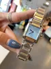 Women Men Square Designer Watch 25 mm 30 mm Lovers Quartz Wristwatch 18k Gold en acier complet Affiche imperméable Gift231X