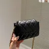 5A Schwarze Handtasche im frühen Frühling im neuen Stil, erste Schicht aus Hautkanal, hochwertige Umhängetasche, Damentaschen, Umhängetasche, Handtaschen, Designer-Handtasche aus Leder