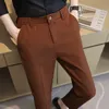 2023 pantaloni da uomo estivi da uomo pantaloni da abito casual da lavoro pantaloni tinta unita elastico in vita pantaloni da sposo da uomo abbigliamento da uomo