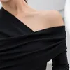 Kvinnors T-skjortor M Girls Sexy Off Shoulder Asymmetric T-shirts Toppar Female Slim Long Sleeve Fashion Black Tshirt Autumn 2023