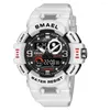 Нарученные часы Smael Sport Digital Watch Men Men Fashion Электронный хронограф Кварц Водонепроницаемые наручные часы с Auto Date Week Alarm 8063 Red