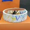 Designer Belt Luxury Belt Designer Belts For Women Mens Belt Standardlängd Guldbokstäver Fina läder Bälte Fashion Classic Graffiti White